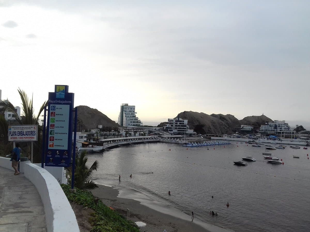 Playa Embajadores