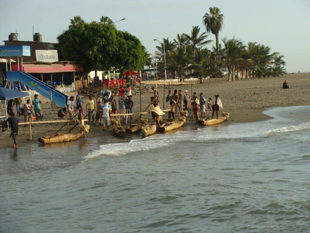 Qué actividades se realizan en Huanchaco